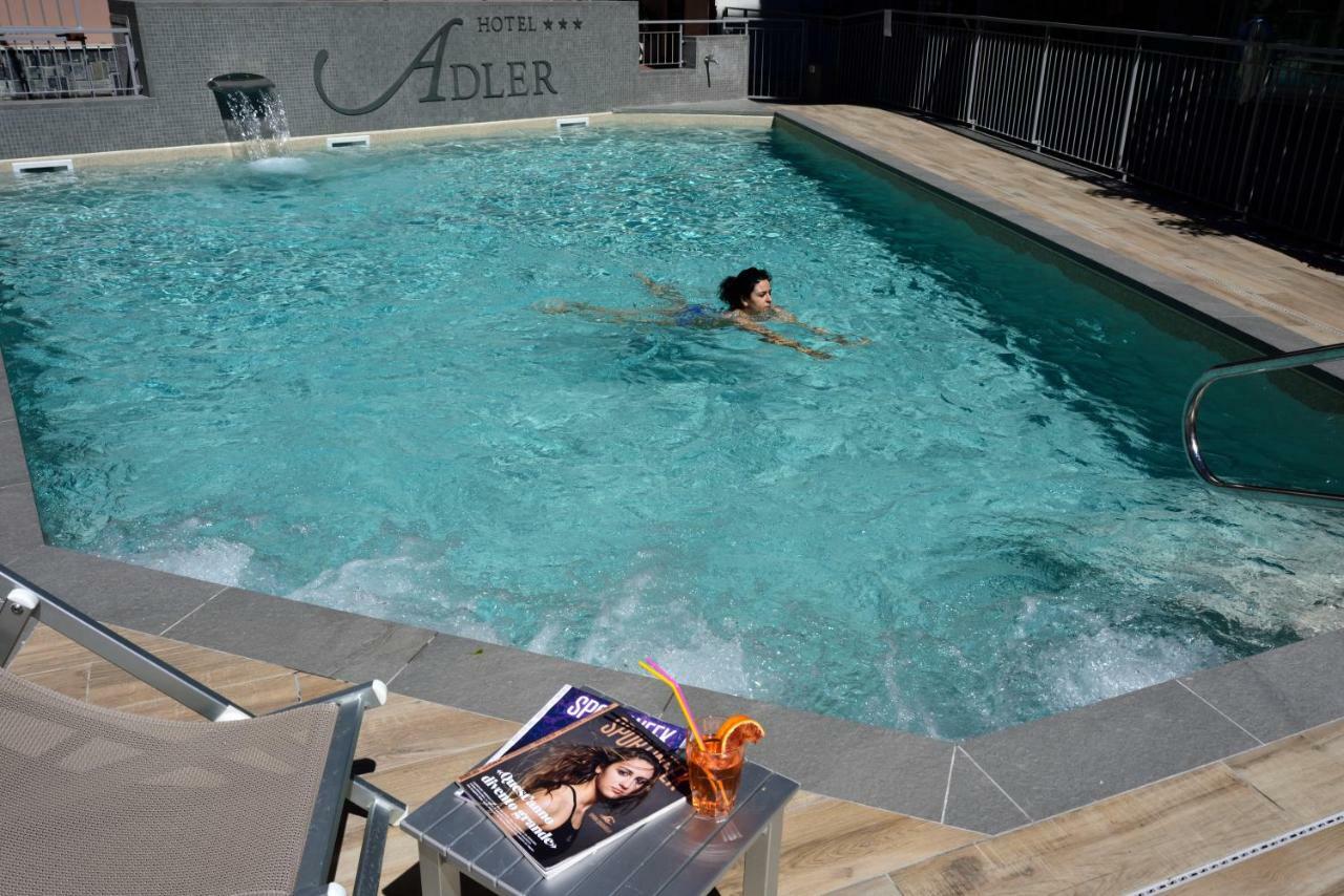 Hotel Adler Alassio Exterior foto
