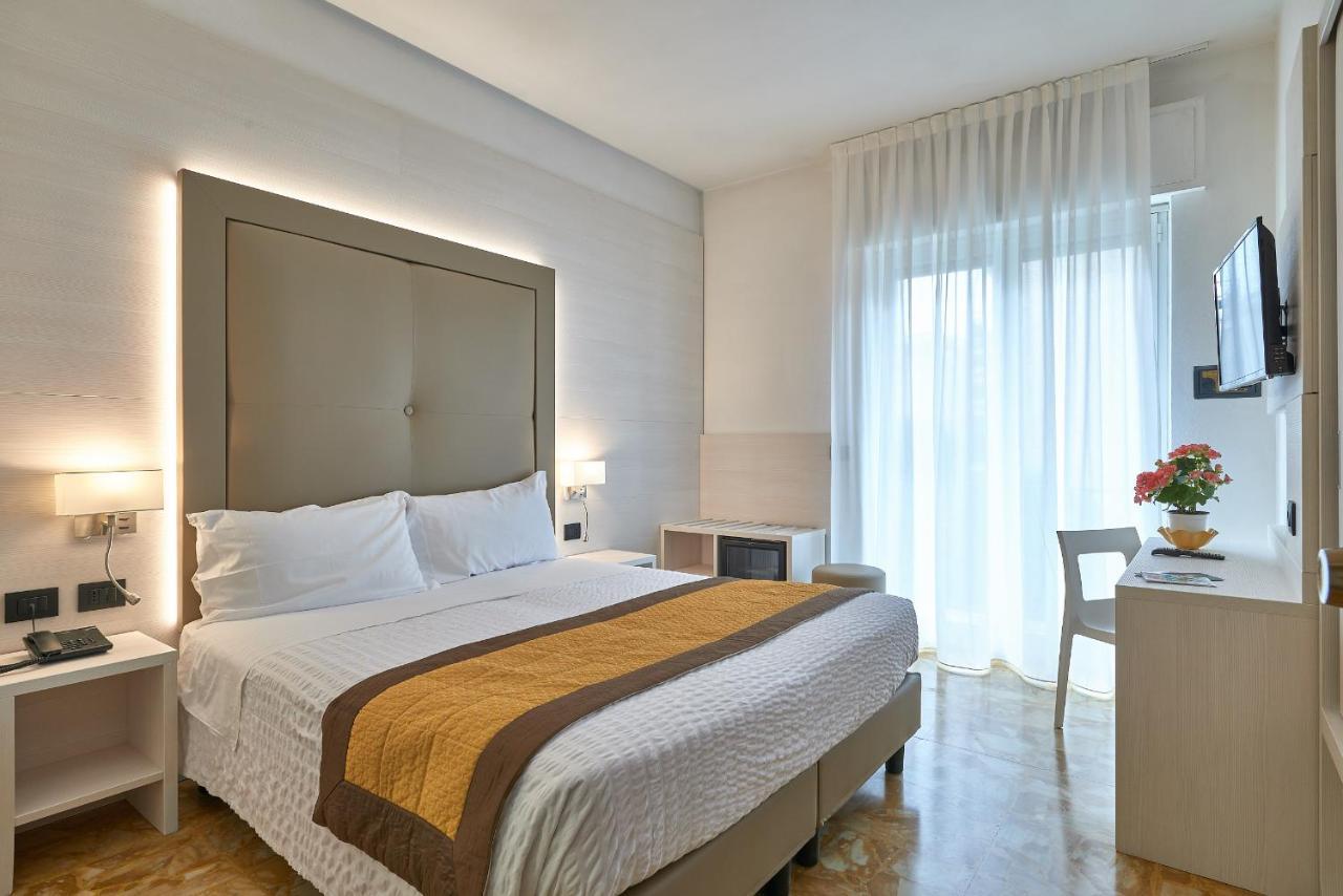 Hotel Adler Alassio Exterior foto